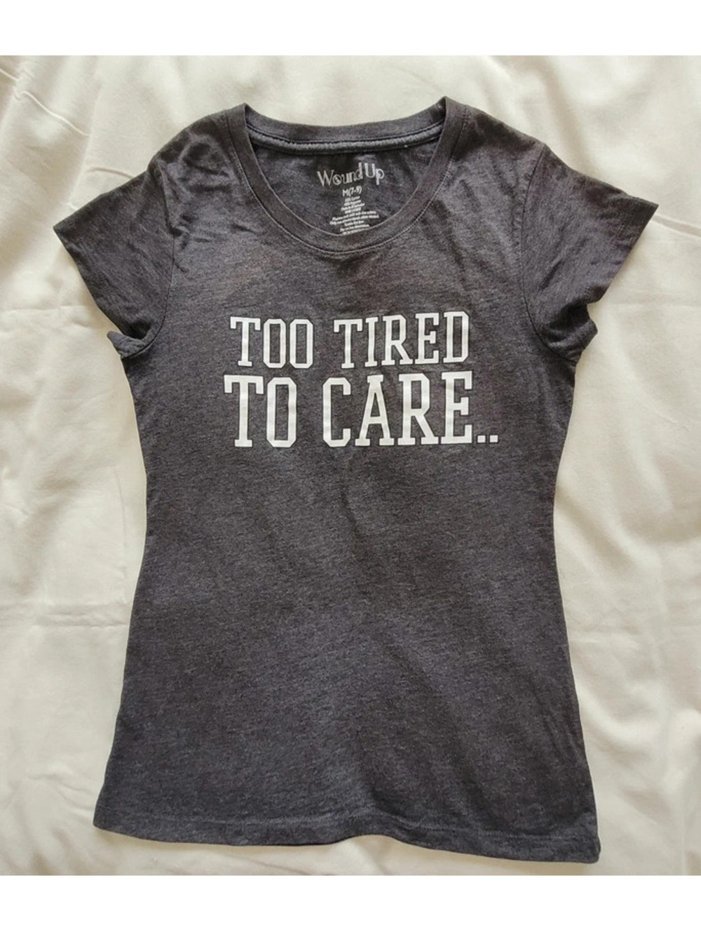 Wound Up Girls Medium Gray Graphic T-Shirt Too Tired To Care Funny Slogan